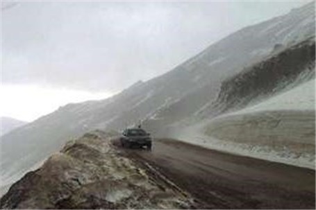 رانندگان با سرعت مطمئنه از جاده‌های کردستان عبور کنند