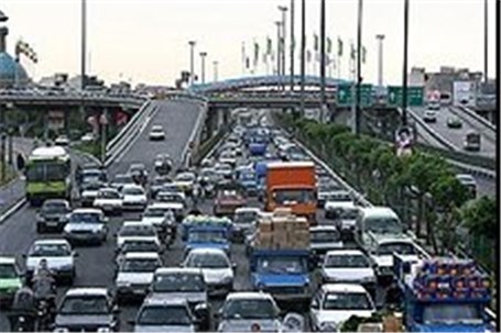 حجم تردد جاده ای کشور ۸ درصد در ۲۴ ساعت گذشته افزایش یافت