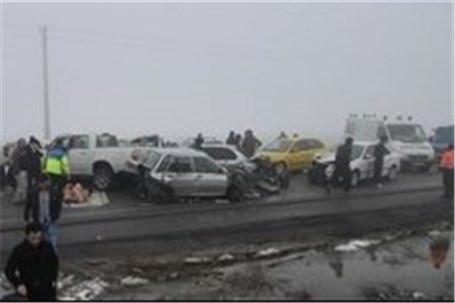 18 مجروح در تصادف زنجیره‌ای 26 خودرو در جاده دماوند