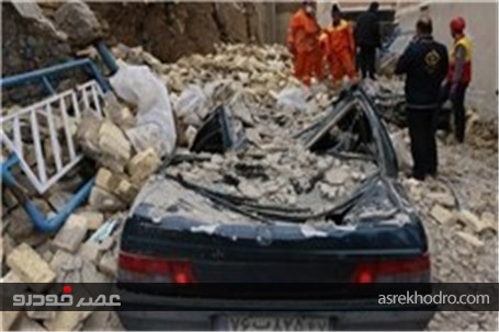 خسارت به خودرو‌ها و مجروح شدن 2 نفر بر اثر ریزش دیوار در شهرک گردوی اراک