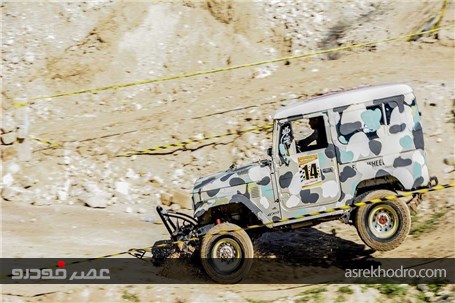مسابقات اتومبیل رانی آفرود در لارستان‎