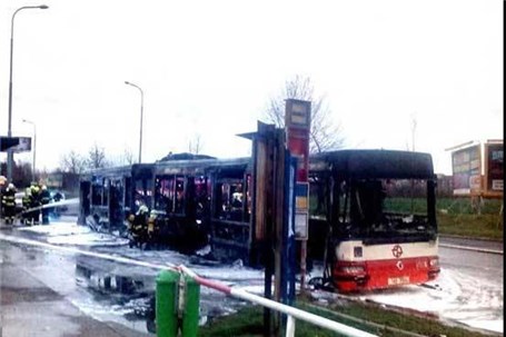 آتش‌سوزی ۳ اتوبوس شهری به فاصله چند روز در پراگ!