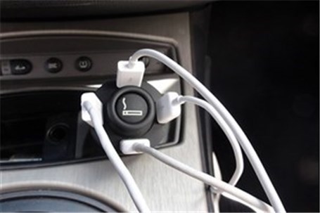 شارژ کردن موبایل با برق خودرو چقدر هزینه دارد؟