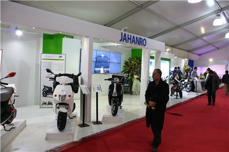 دومین نمایشگاه بین المللی ایران رایدکس "موتورسیکلت، قطعات