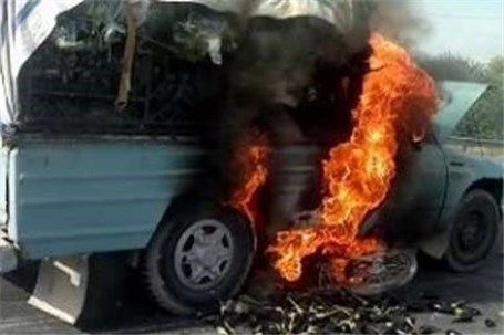 فلاکس چای یک خودرو را در همدان به آتش کشید