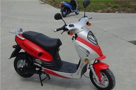 طرح جایگزینی موتورسیکلت بنزینی برقی در اراک اجرا می‌شود