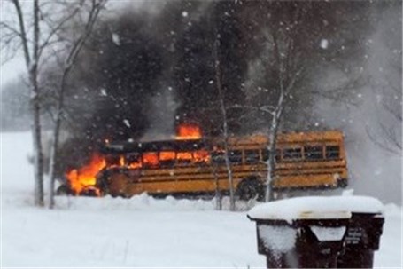 اتوبوس مدرسه آتش گرفت