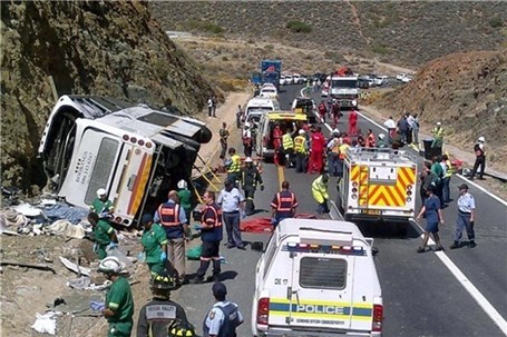 ۱۸ کشته و ۱۴ زخمی در حادثه تصادف در عمان