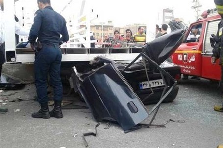 سقوط پل عابر، راننده پراید را کشت!