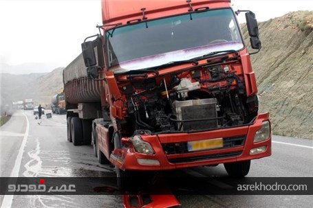 تصاویری از واژگونی خودروها در جاده بندرعباس ـ سیرجان