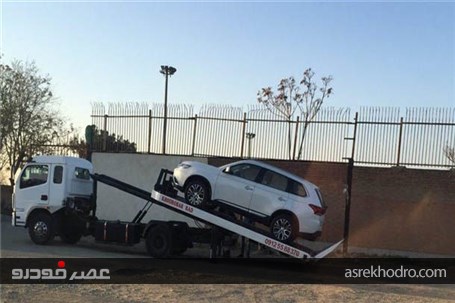 صف طولانی پلاک‌گذاری خودروهای خارجی در تهران