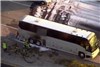 اتوبوس کارکنان شرکت اَپل آتش گرفت
