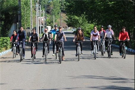 همایش دوچرخه سواری روز بدون خودرو در ایلام برگزار شد