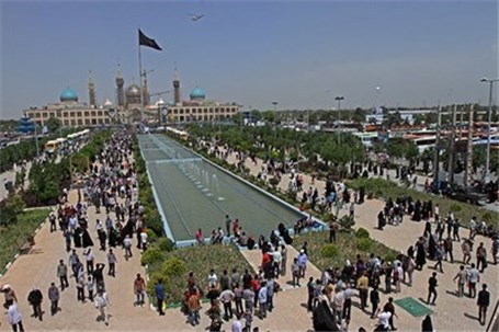 زائرین حرم مطهر امام خمینی (ره) برای راهنمایی مسیرها با 137 تماس بگیرند