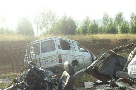 برخورد کامیون و خودروی سواری در نجف آباد پنج مصدوم برجاگذاشت