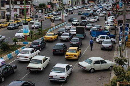 توقف های غیر مجاز یکی از عوامل اصلی ترافیک در نقاط شهری است