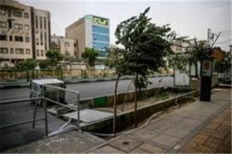 وزش باد در تهران حادثه آفرید