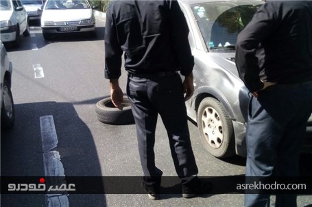 تصادفی عجیب در تهران بدون برخورد خودروها + تصاویر