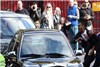 حمله به خودروی پادشاه بحرین در لندن (+عکس)