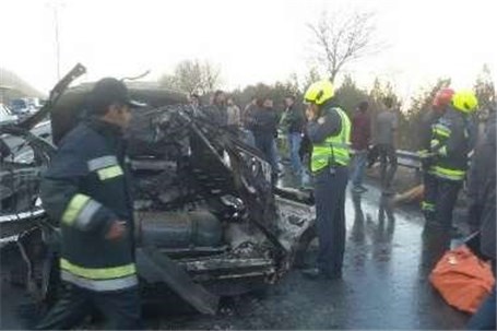 آتش سوزی خودرو سواری در اصفهان سبب مرگ 2 نفر شد