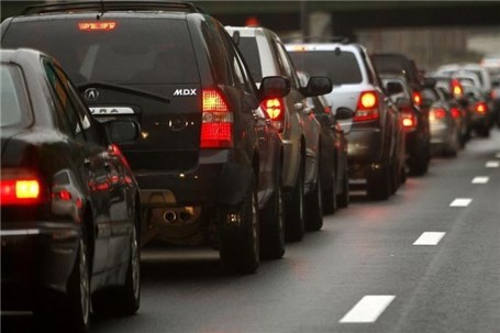 ماندن در ترافیک سالانه برای هر آمریکایی 1200 دلار هزینه دارد