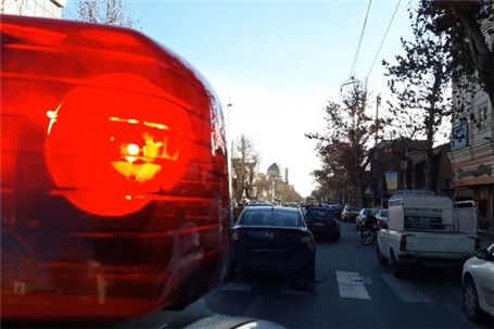 راننده خودروی سرقتی با تیراندازی پلیس تهران متوقف شد