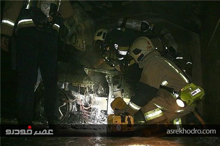 آتش‌گرفتن خودرو ریو در بزرگراه کردستان + تصاویر