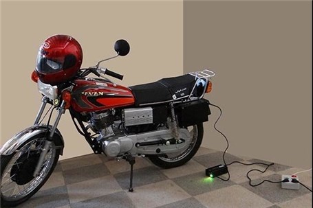 ساخت اولین موتورسیکلت برقی در کشور با حمایت پلیس راهور اصفهان