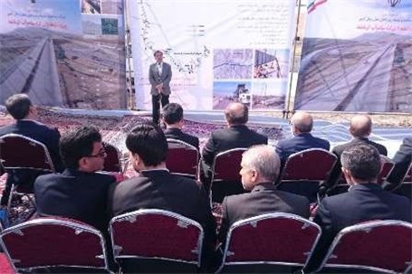 بهره برداری ازبزرگراه کنارگذرغربی کرمانشاه با حضور وزیرراه و شهرسازی