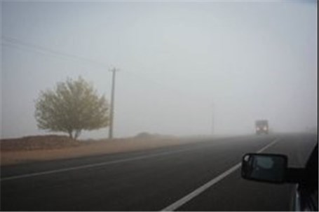 جاده‌های زنجان مه‌آلود است