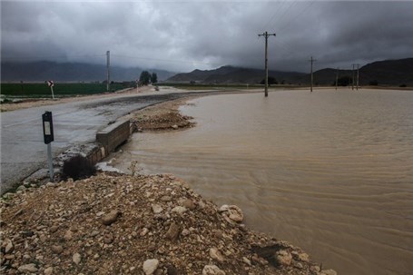 سیلاب مسیر دلگان - ایرانشهر در جنوب سیستان و بلوچستان را بست