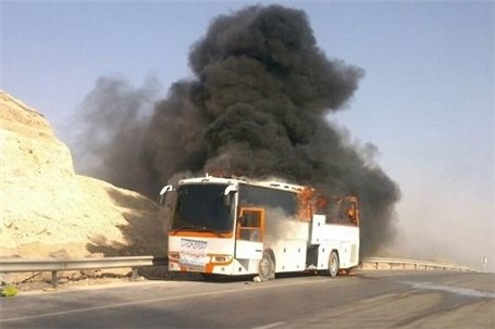 حادثه آتش سوزی اتوبوس در قم خسارت جانی نداشته است