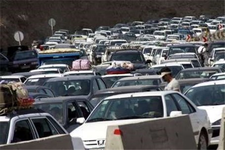 ترافیک سنگین و حجم بالای خودروها در خروجی آمل به پایتخت