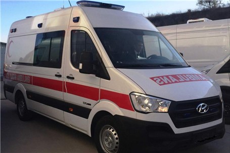 ترخیص فوری ۱۳ دستگاه آمبولانس از گمرک برای مقابله با کرونا