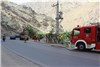 معلق ماندن کامیونت حامل 70 سیلندر گاز در جاده امامزاده داود + تصاویر