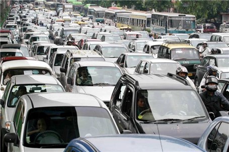 تشدید آلودگی هوا و محدودیت تردد خودروها در هند