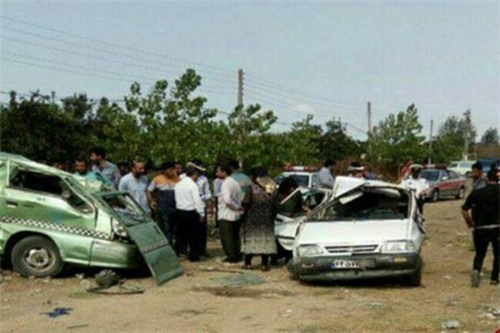 برخورد 15 خودرو در اتوبان شهید بابایی به علت نشت گازوئیل