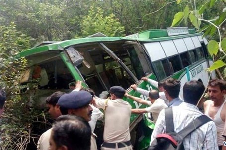 سقوط اتوبوس در هند ۴۴ کشته برجای گذاشت