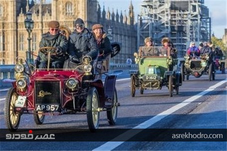 رژه خودروهای عتیقه در لندن +تصاویر