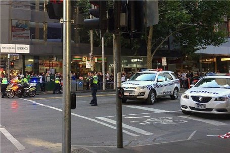 برخورد خودرو با عابرین در استرالیا 19 زخمی برجا گذاشت