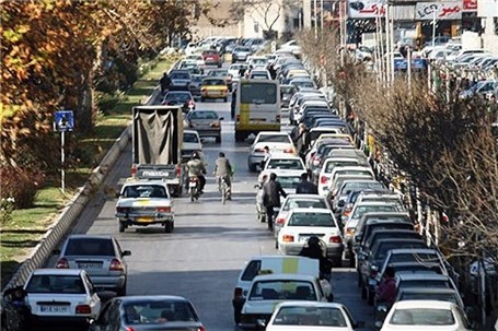 900 هزار فضای توقف خودرو در حاشیه معابر شهر تهران وجود دارد