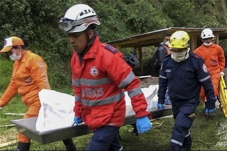 سقوط اتوبوس به دره جان 13 کلمبیایی را گرفت