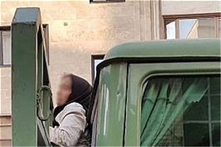 گیر کردن دختری نوجوان بین اتاقک و کفی حمل بار کامیونت در تهرانسر