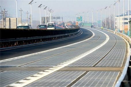پنل‌های خورشیدی خودروهای برقی را شارژ می‌کنند!