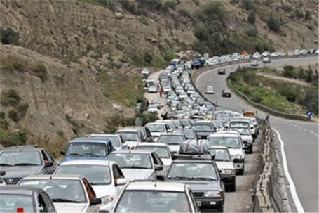تردد خودروها در جاده‌های مازندران به تهران پرحجم و روان