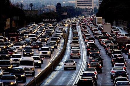 ترافیک پرحجم در ورودی‌های تهران