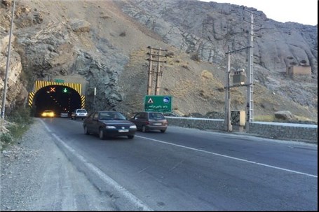 ترافیک در محور کرج-تهران نیمه سنگین است