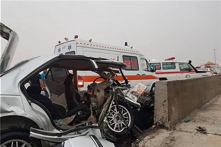 تصادف سمند با اتوبوس در تهران یک کشته برجا گذاشت