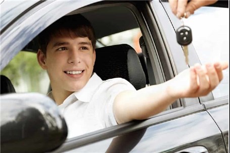 خانواده‌ها قبل از سن قانونی وسیله نقلیه در اختیار جوانان قرار ندهند