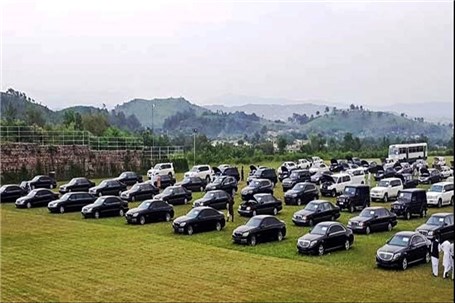 70 خودروی لوکس مازاد نخست‌ وزیری پاکستان فروخته شد